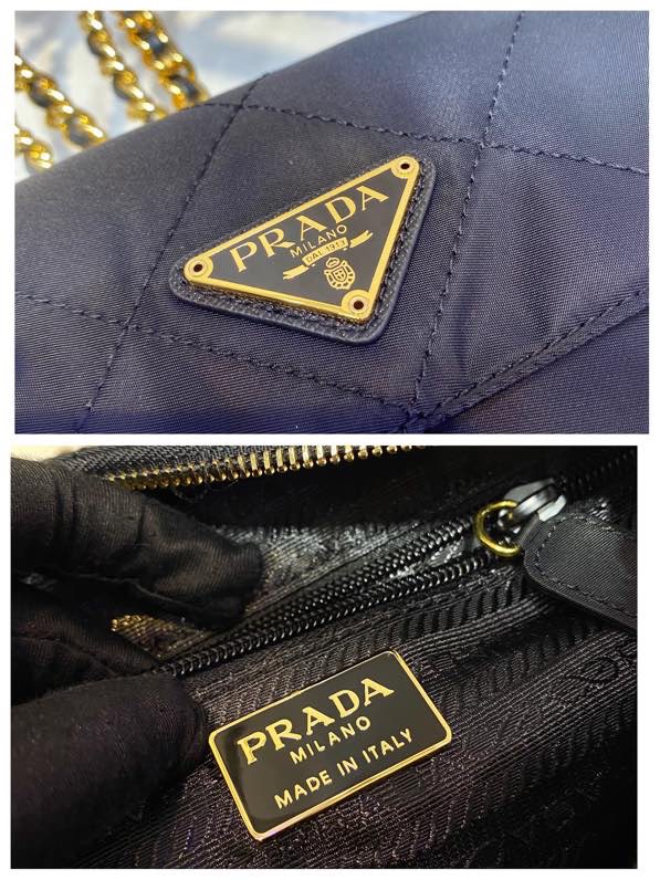 Pra*a tote bags